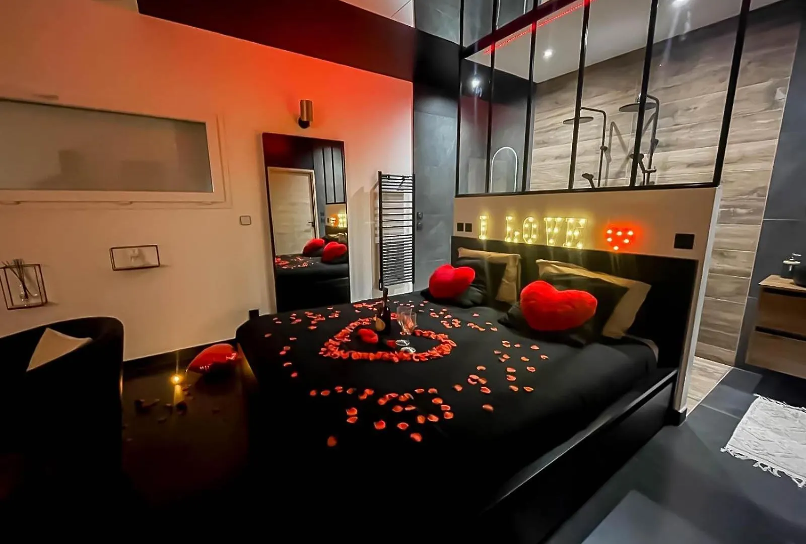 Suite Avec Jacuzzi Et Piscine Rosières 0*,