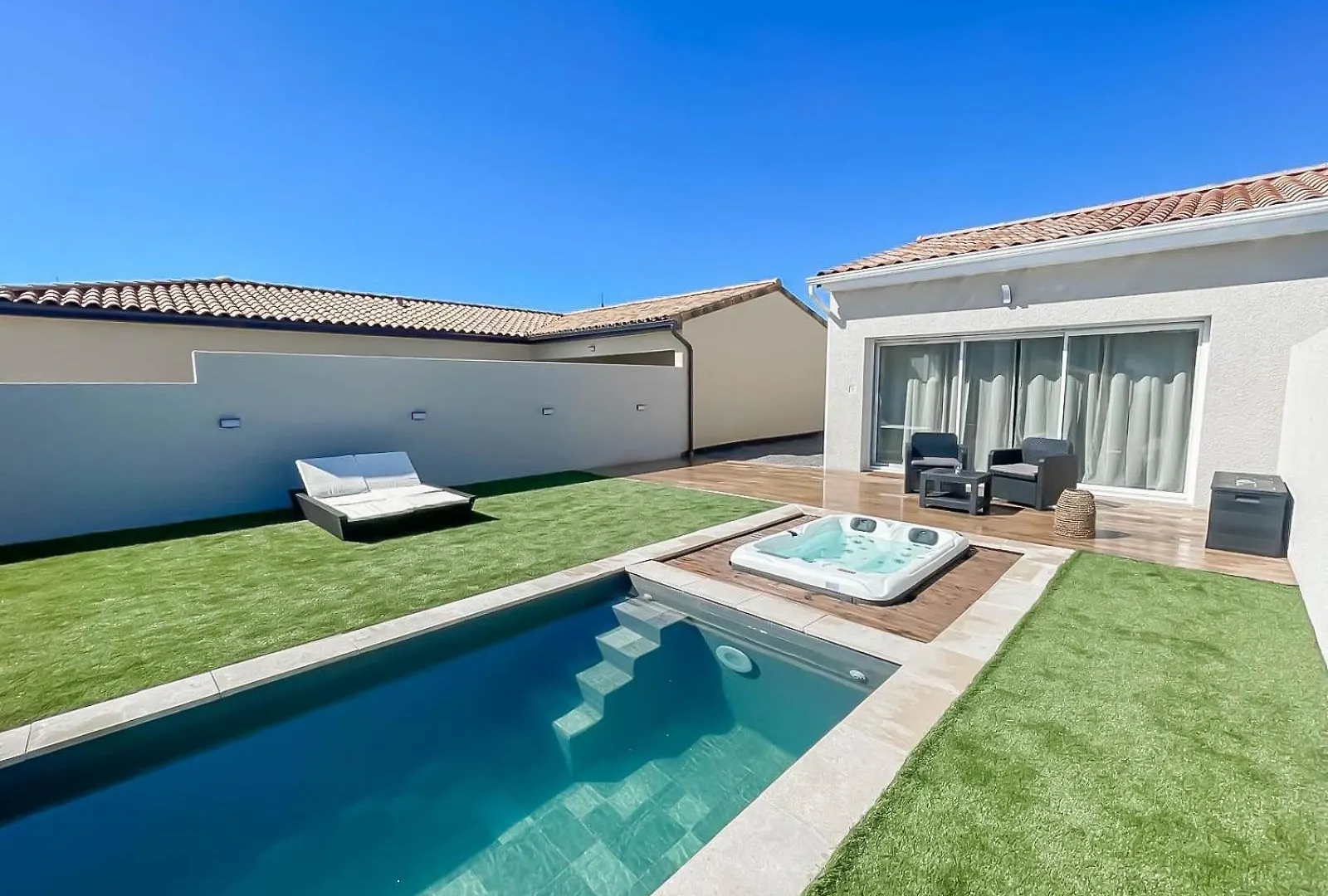 Suite Avec Jacuzzi Et Piscine Rosières